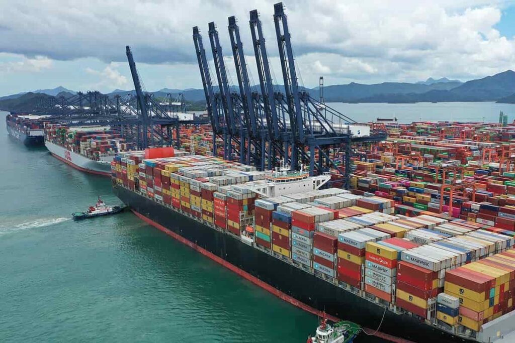 China shipping port Yantai 2025 export surge